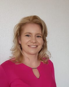 Yvonne Schrader